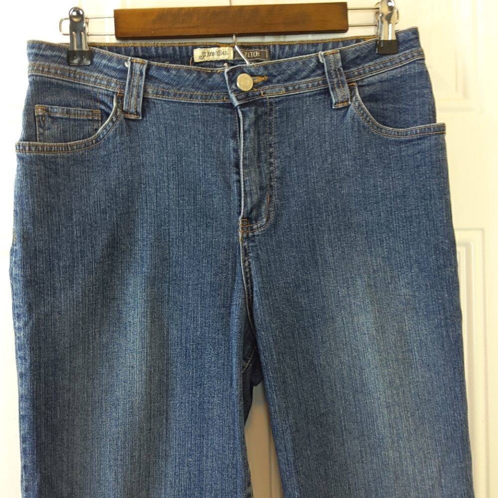 (3/$22) St John's Bay stretch five pocket crop jeans